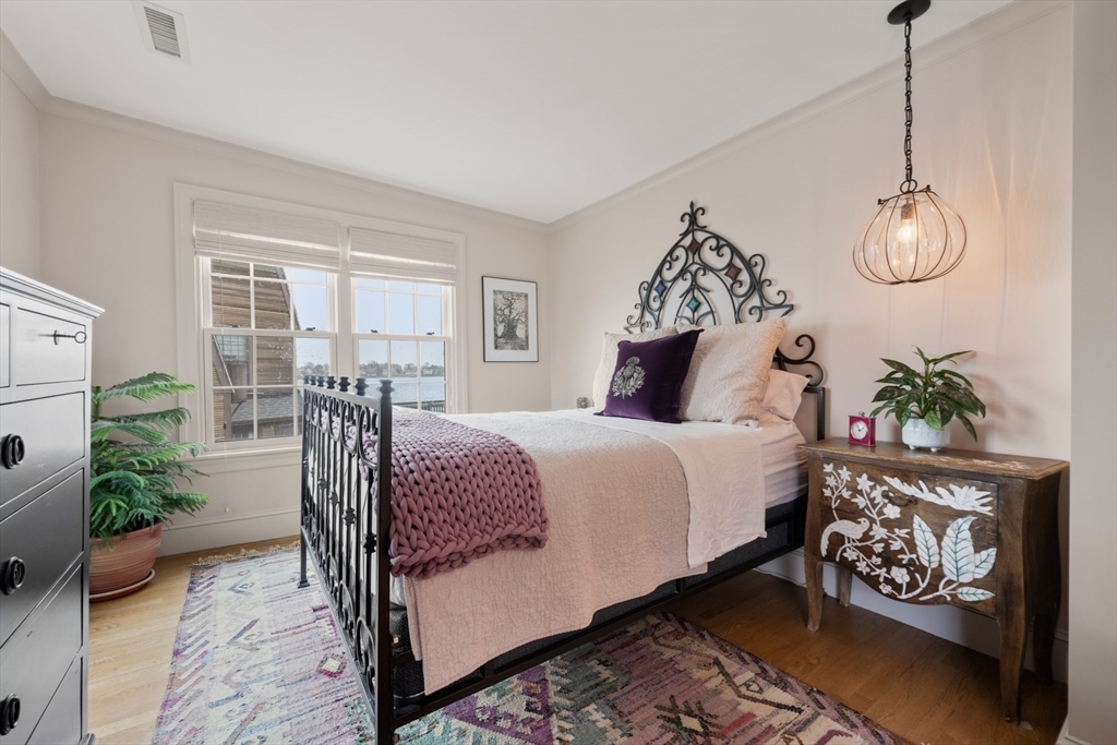 137 Front Street Marblehead, MA 01945 - Photo 26 of 40