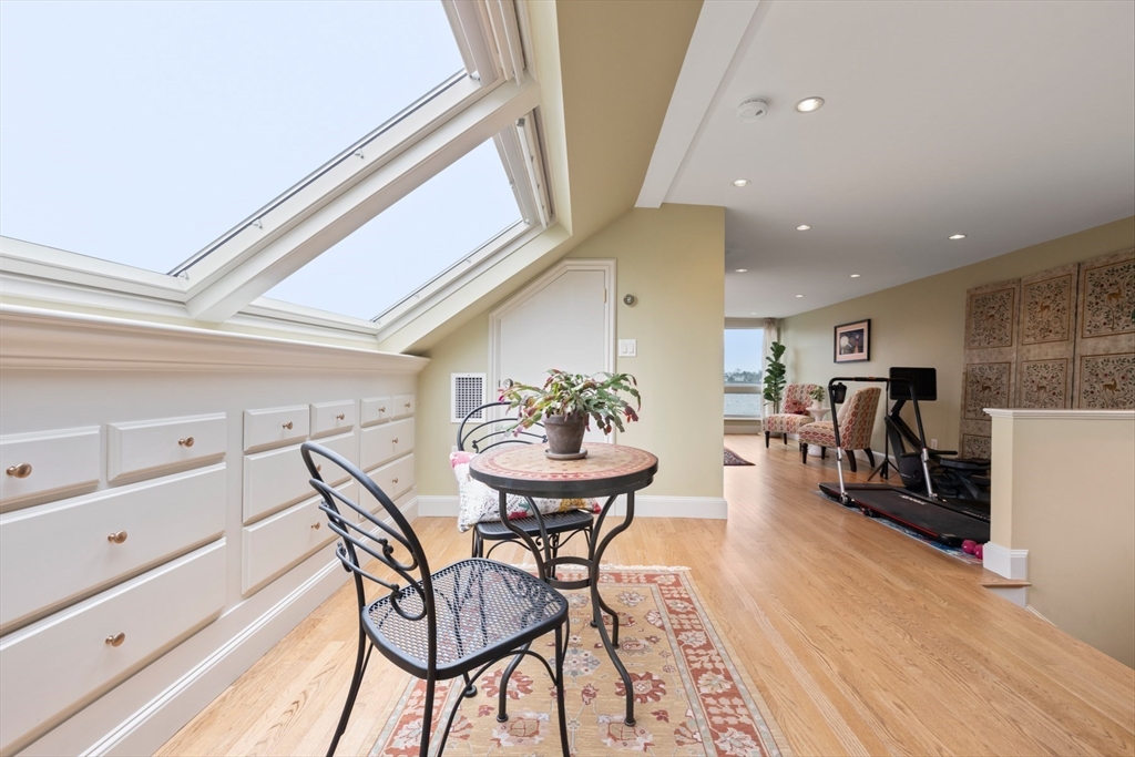 137 Front Street Marblehead, MA 01945 - Photo 28 of 40