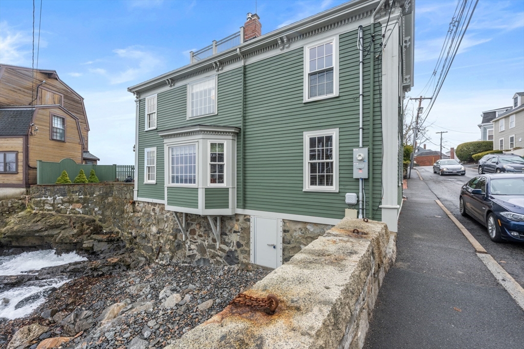 137 Front Street Marblehead, MA 01945 - Photo 36 of 40