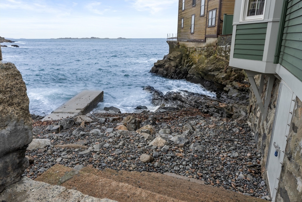 137 Front Street Marblehead, MA 01945 - Photo 37 of 40
