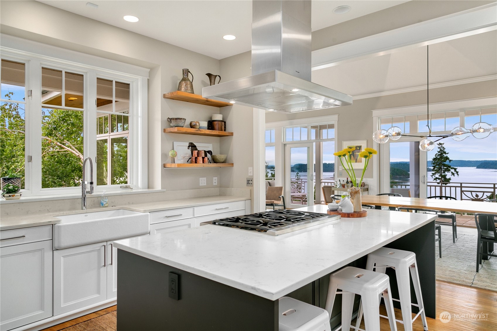14820 Gibralter Road Anacortes, WA 98221 - Photo 11 of 40 Gallery Image 11
