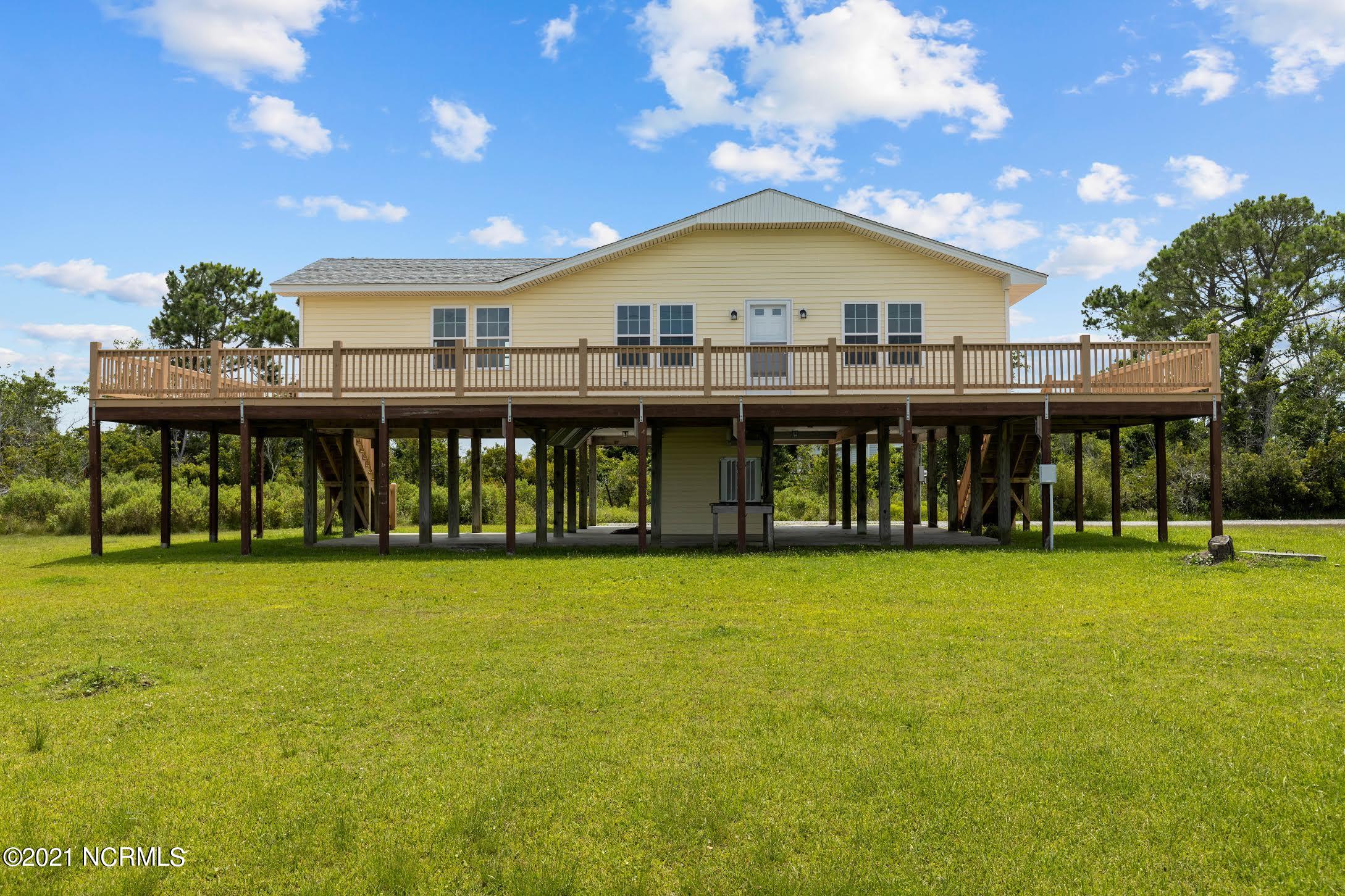 295 Goose Pond Road Marshallberg, NC 28553 - Photo 3 of 10 1-2