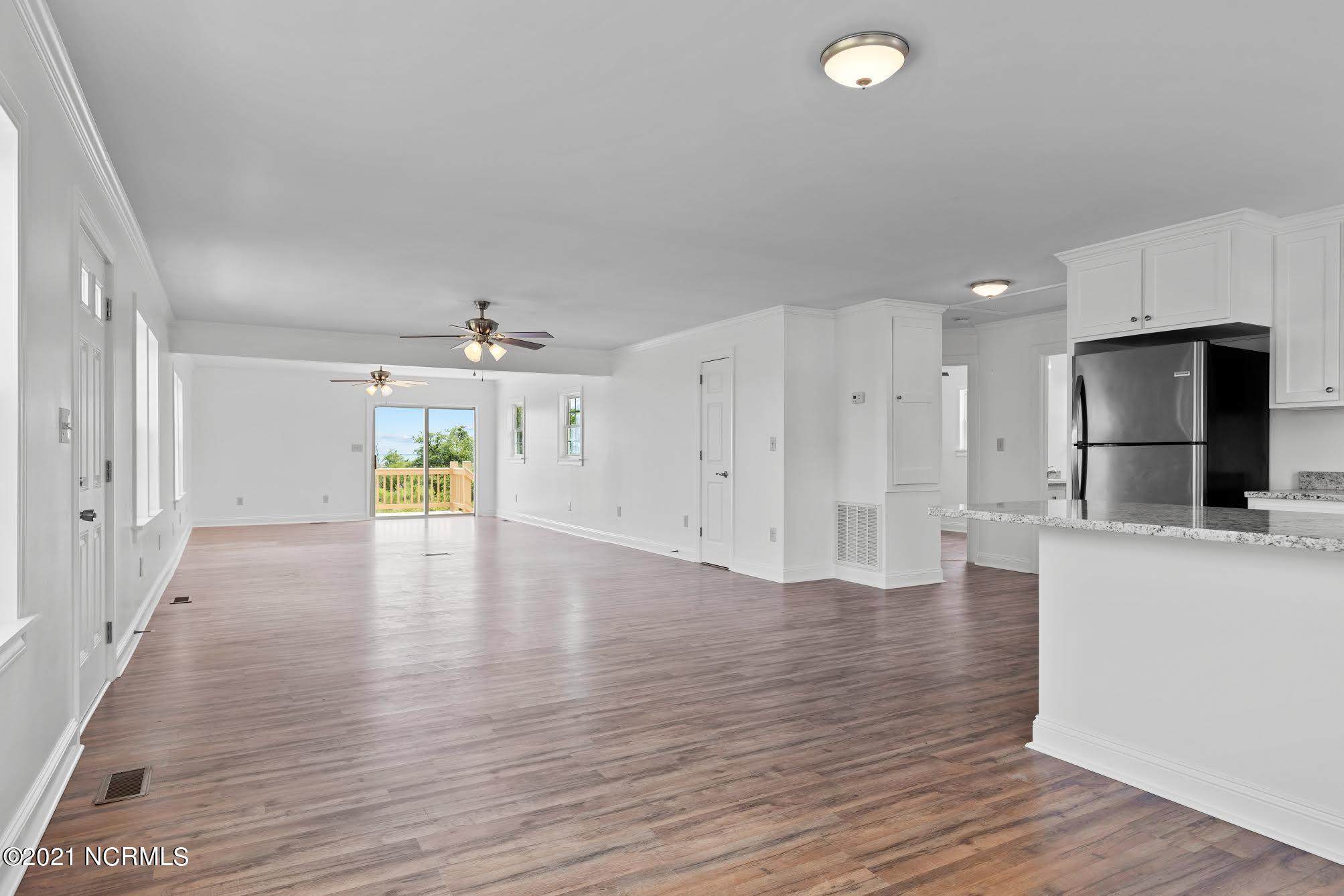 295 Goose Pond Road Marshallberg, NC 28553 - Photo 8 of 10 1-4