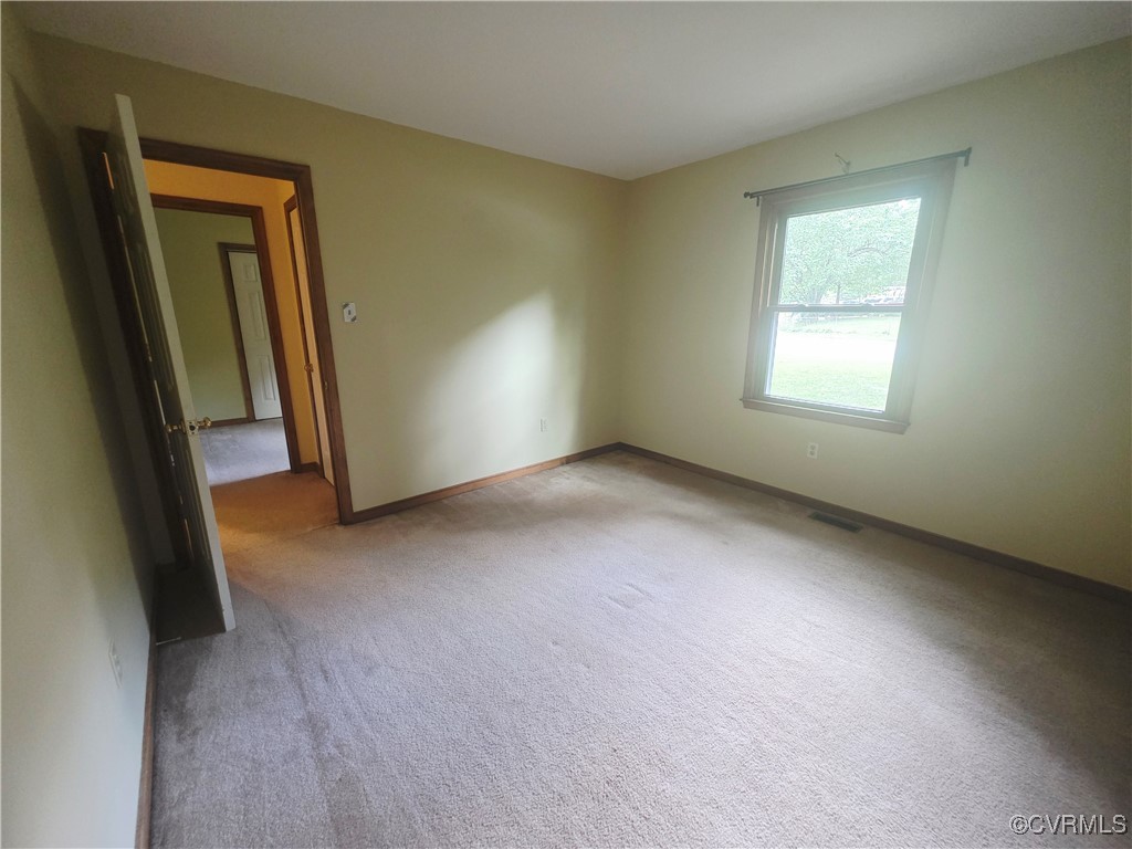 15805 Roland View Drive Chester, VA 23831 - Photo 12 of 19 Gallery Image 12