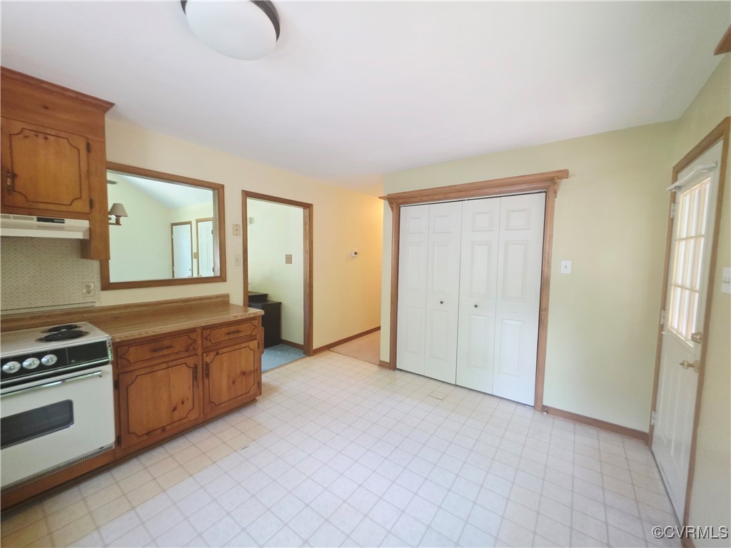 15805 Roland View Drive Chester, VA 23831 - Photo 5 of 19 Gallery Image 5