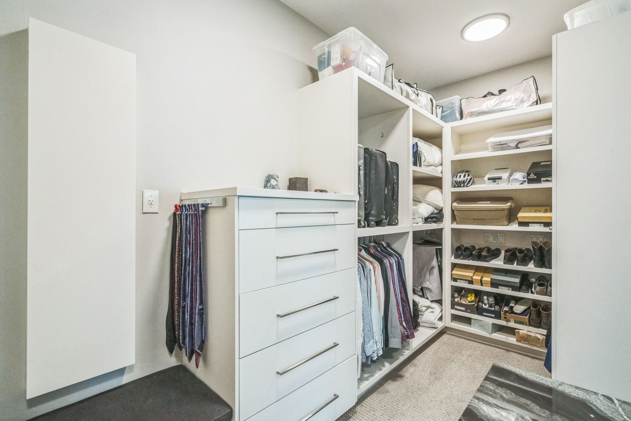 809 Bouldin Avenue Austin, TX 78704 - Photo 14 of 39 View of walk in closet