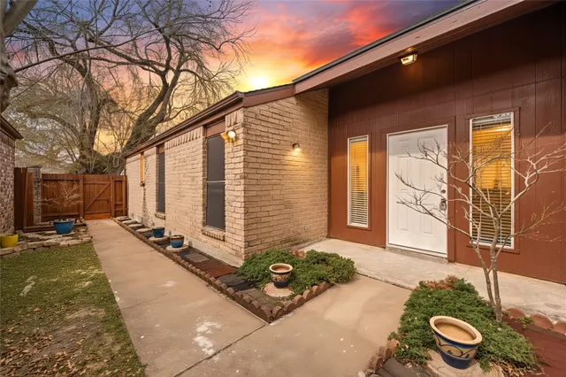$285,000 | 8807 Belle Glen Drive, Houston, TX 77099