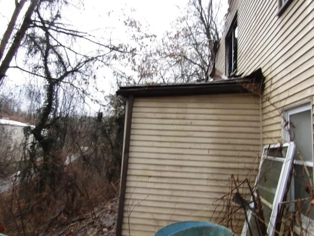 $14,900 | 1633 East Cherryhill Street, Pittsburgh, PA 15210