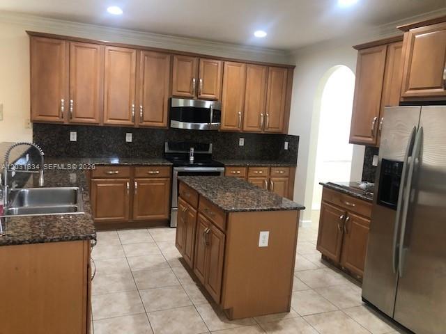27424 Southwest 140th Avenue Homestead, FL 33032 - Photo 2 of 6 Stainless Steel Appliances-Lots of Cabinets-Nice Island
