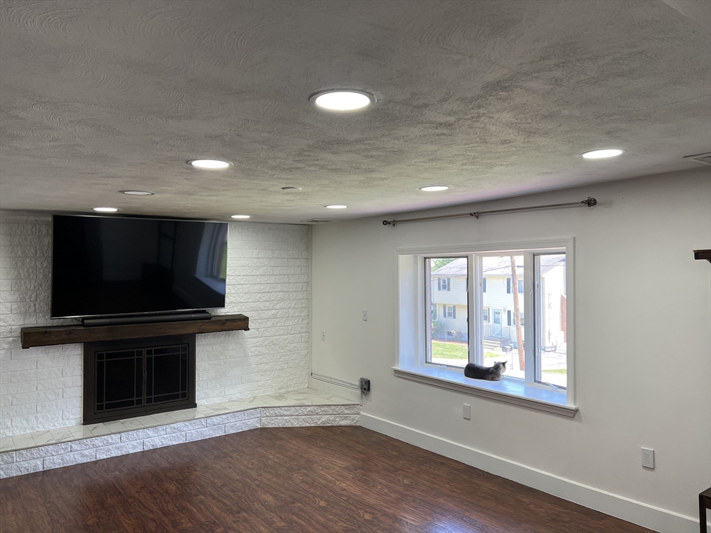 9 Payson Road Billerica, MA 01821 - Photo 7 of 39