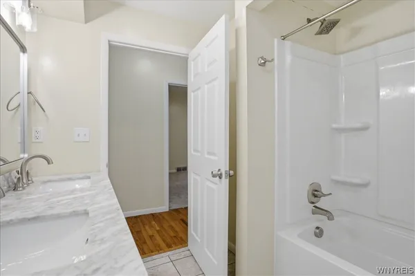 $399,999 | 315 Crestwood Avenue, Buffalo, NY 14216