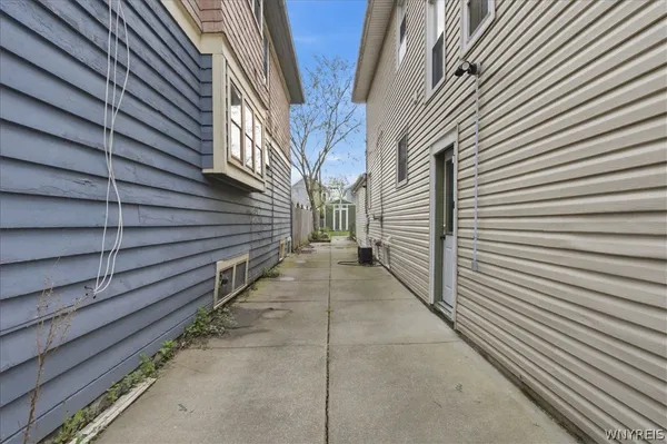 $399,999 | 315 Crestwood Avenue, Buffalo, NY 14216