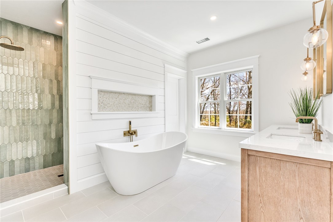63 Forrest Lane Charlestown, RI 02813 - Photo 34 of 47