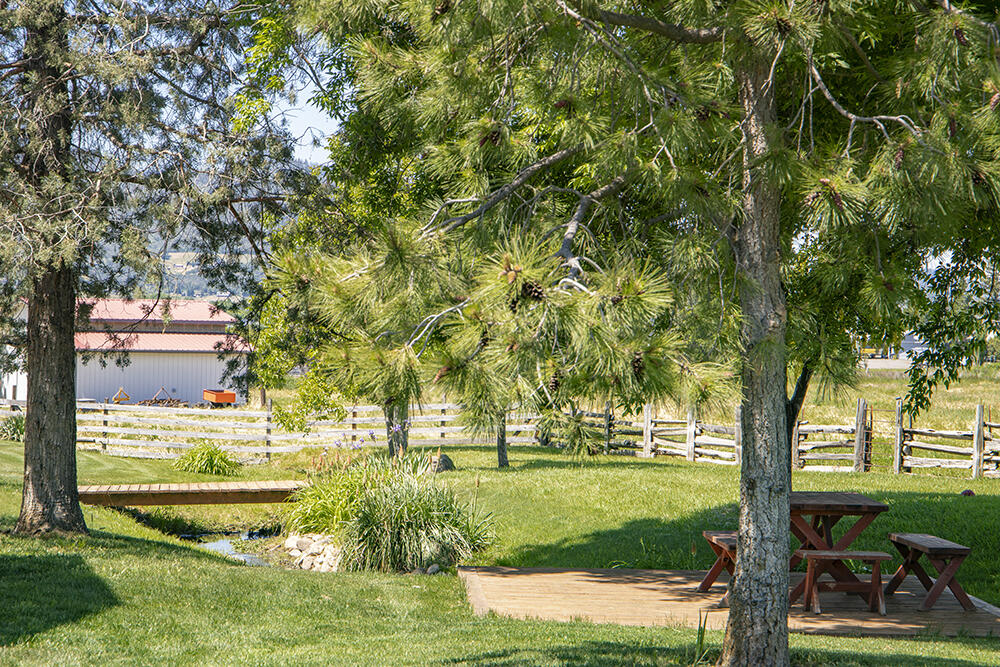 679 West Valley View Road Talent, OR 97540 - Photo 68 of 77 a view of a park with large trees
