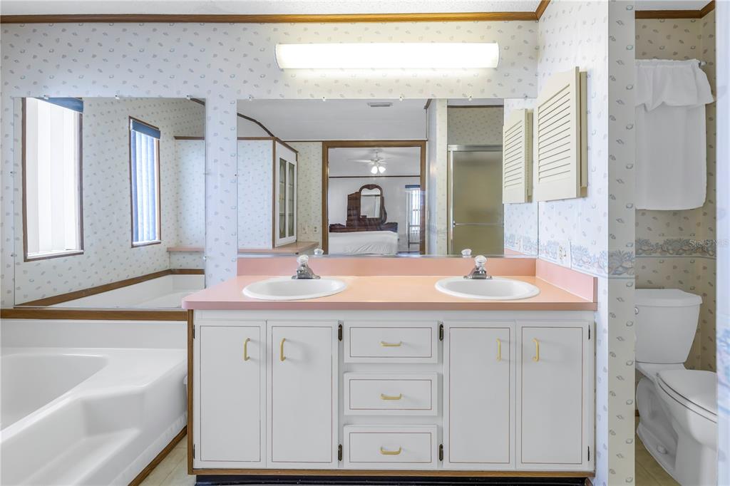 1001 Starkey Road, Unit 298 Largo, FL 33771 - Photo 13 of 49 Gallery Image 13