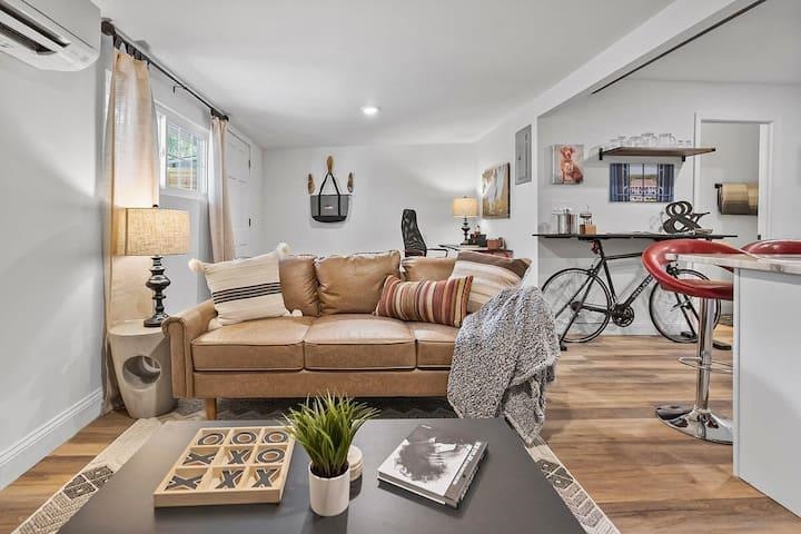 111 Colon Avenue St. Augustine, FL 32084 - Photo 37 of 46 a living room with furniture and wooden floor