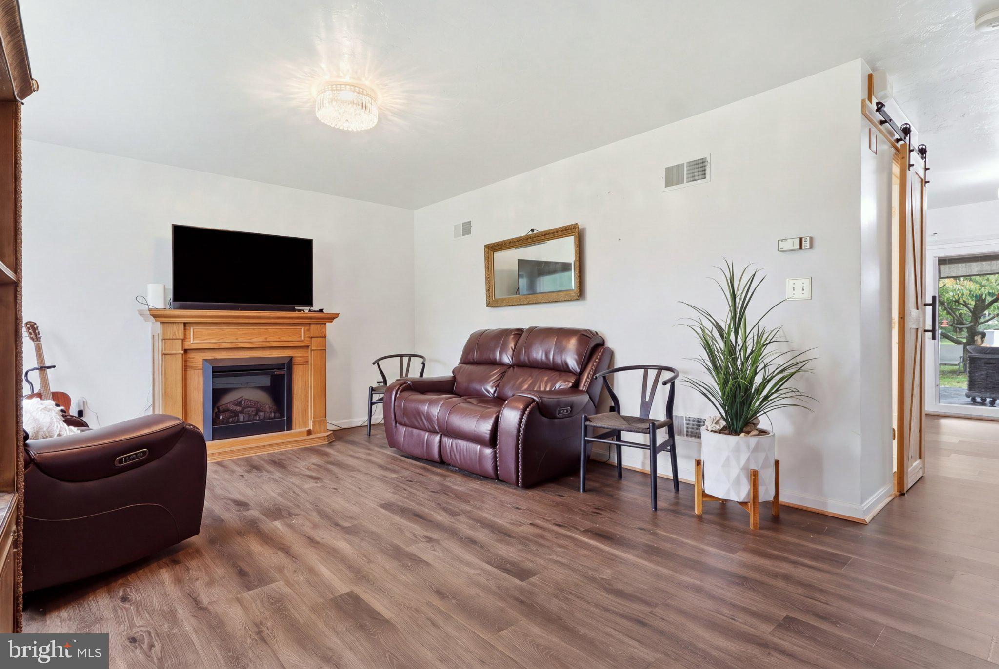 120 Peter Street Hanover, PA 17331 - Photo 6 of 49 Gallery Image 6