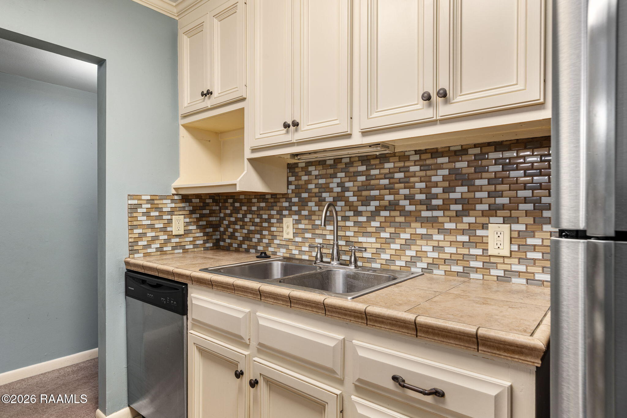 220 Doucet Road, Unit 241F Lafayette, LA 70503 - Photo 13 of 23 13-web-or-mls-220 Doucet Rd 241F-13