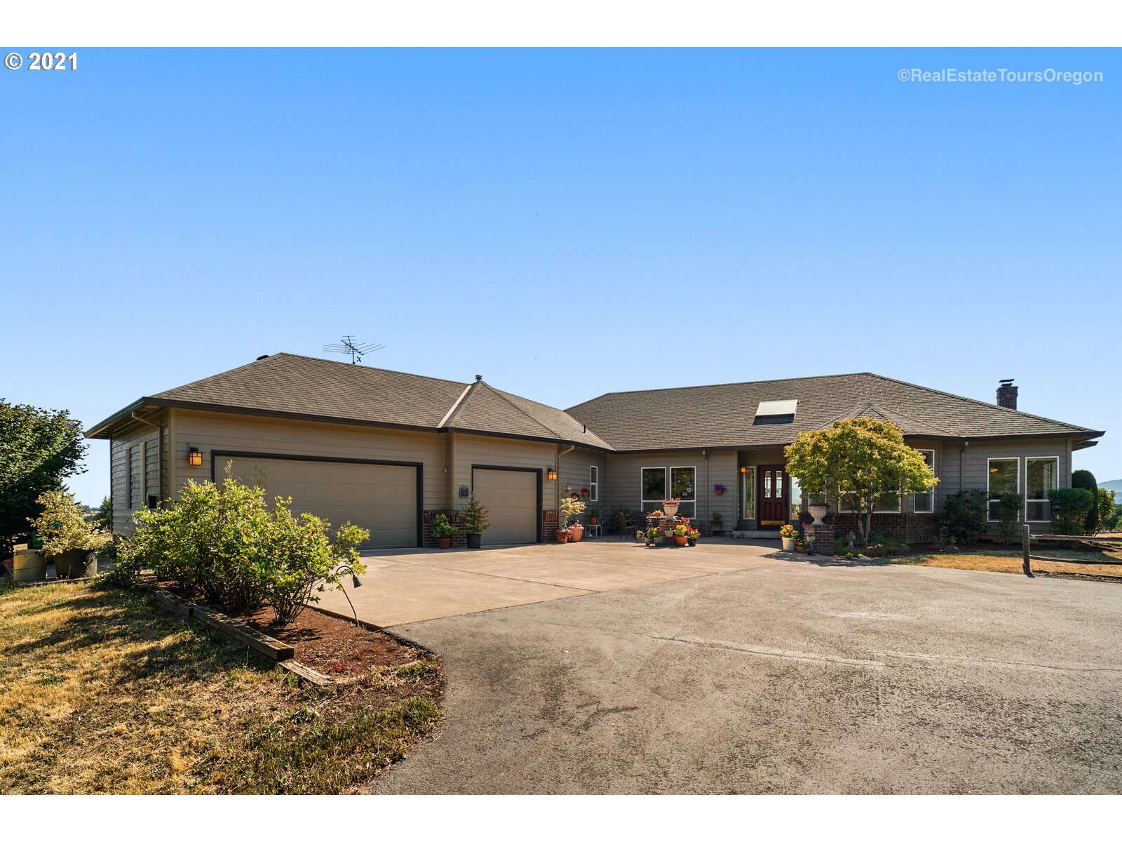 7290 Northeast Krono Road Yamhill, OR 97148 - Photo 1 of 32 Gallery Image 1