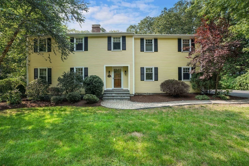 18 Windsor Road Dover, MA 02030 - Photo 1 of 28 Gallery Image 1