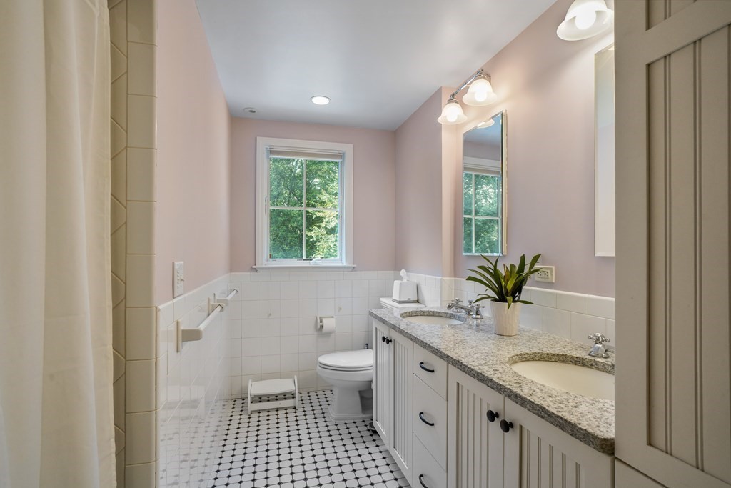 18 Windsor Road Dover, MA 02030 - Photo 20 of 28 Gallery Image 20