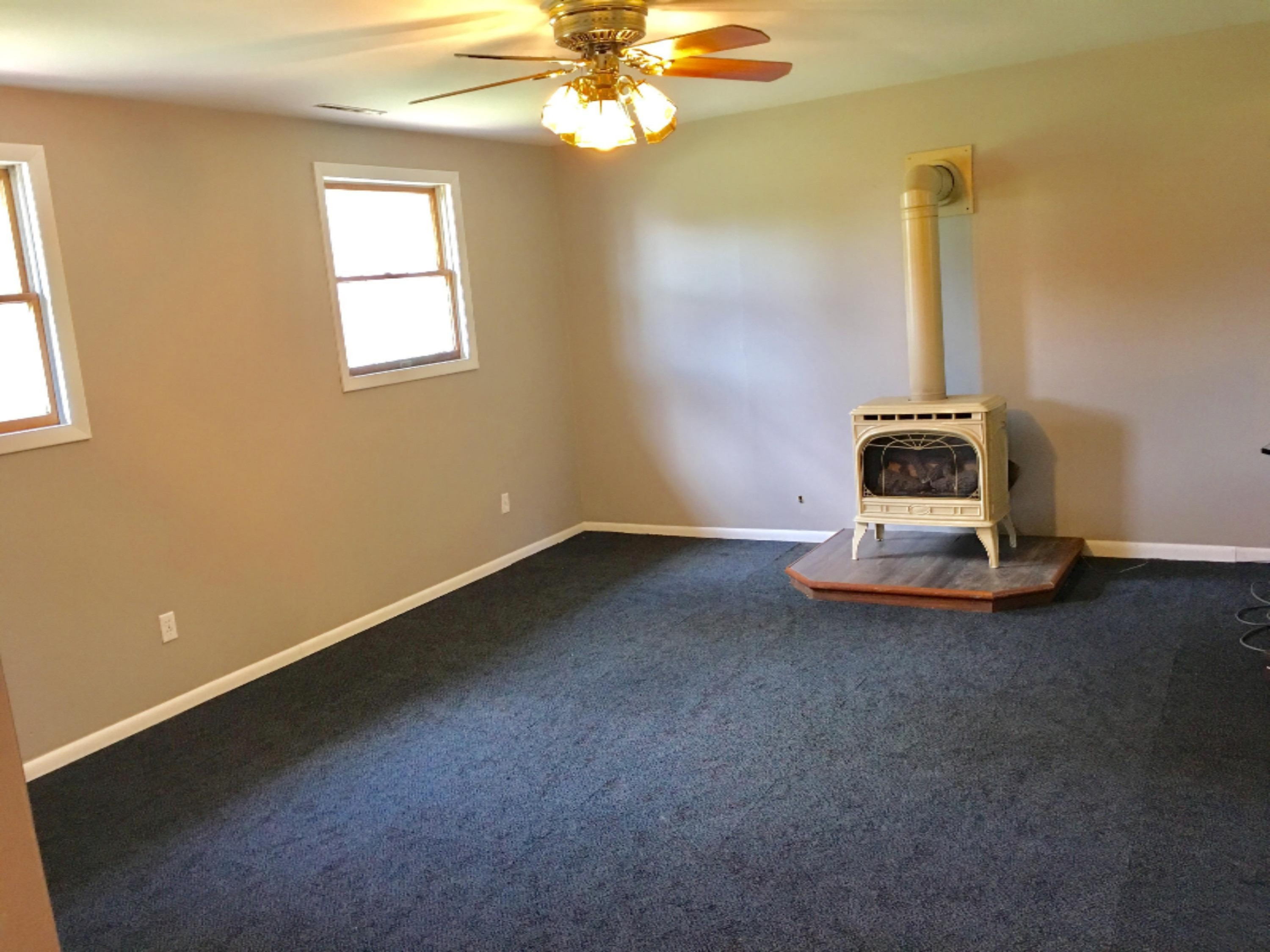 2313 South Perkey Road Charlotte, MI 48813 - Photo 17 of 35 fullsizeoutput_416