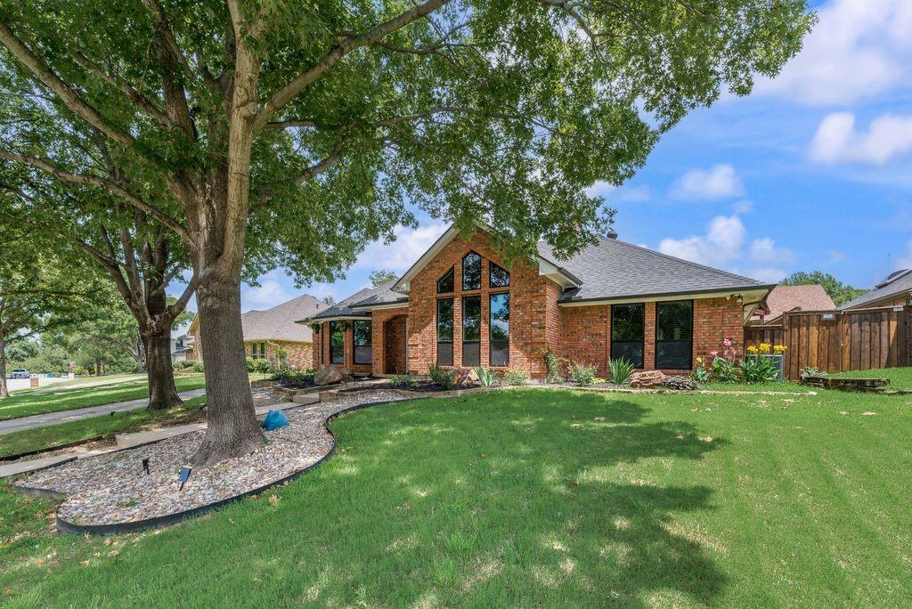 2908 Roaring Springs Road Grapevine, TX 76051 - Photo 4 of 34