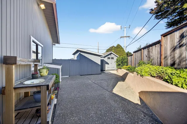 $1,449,000 | 1122 Presidio Boulevard, Pacific Grove, CA 93950