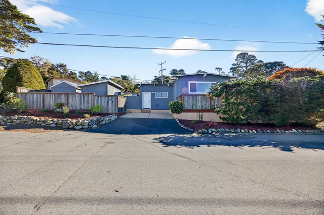$1,449,000 | 1122 Presidio Boulevard, Pacific Grove, CA 93950