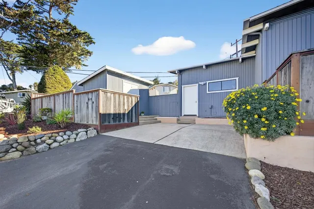 $1,449,000 | 1122 Presidio Boulevard, Pacific Grove, CA 93950