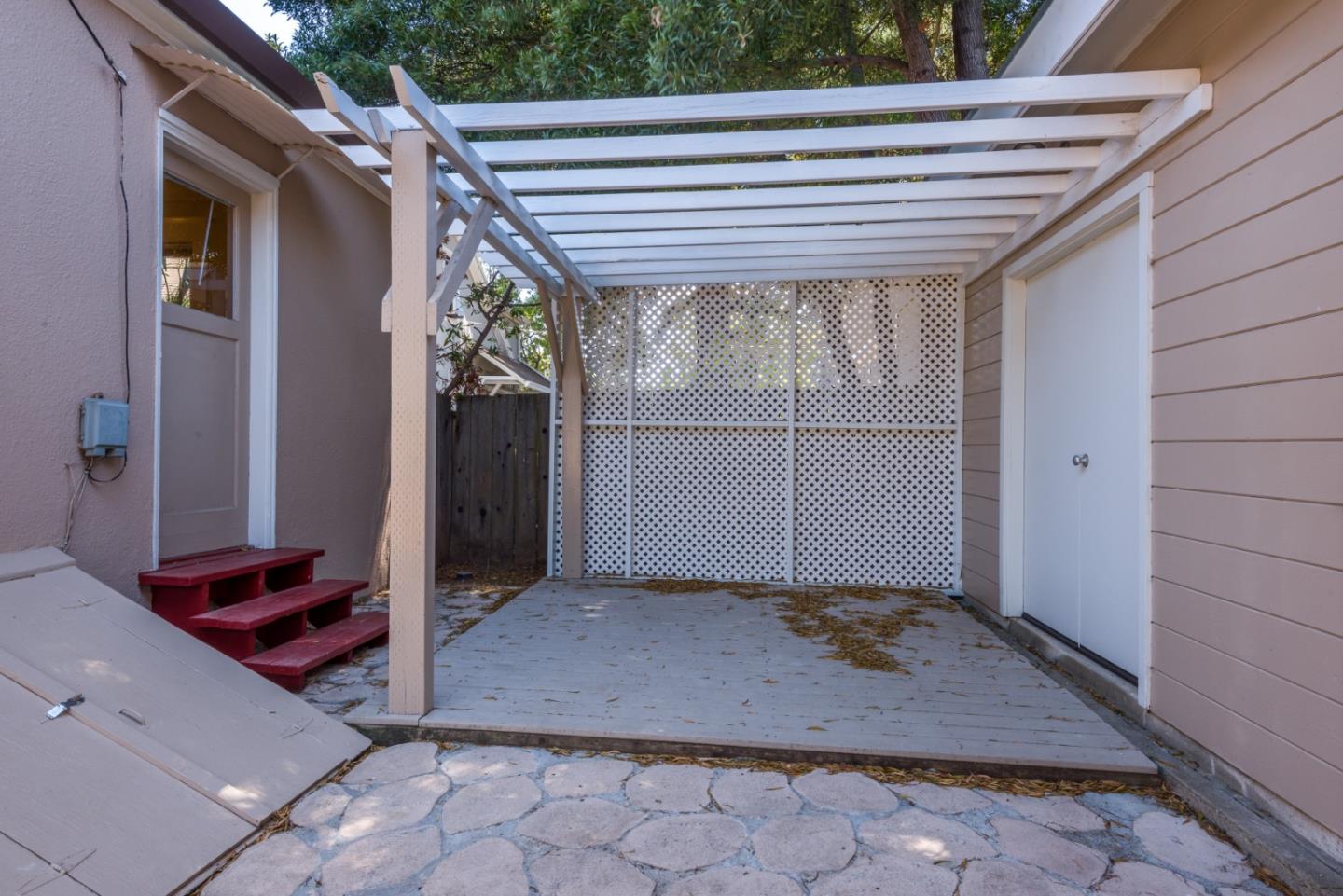 739 Prospect Row San Mateo, CA 94401 - Photo 24 of 27 a view of backyard with backyard