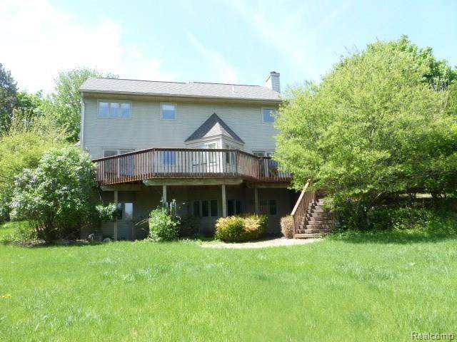 413 Joslyn Road Lake Orion, MI 48362 - Photo 2 of 24 2015-05-14 12.06