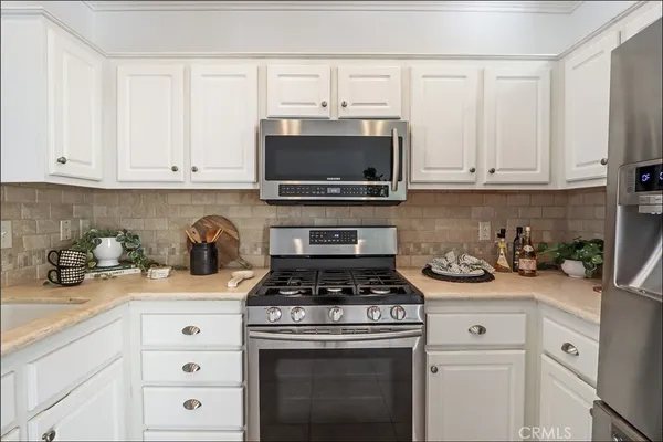 $699,900 | 84 Carlsbad Lane, Aliso Viejo, CA 92656