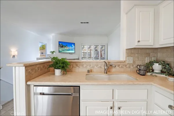 $699,900 | 84 Carlsbad Lane, Aliso Viejo, CA 92656
