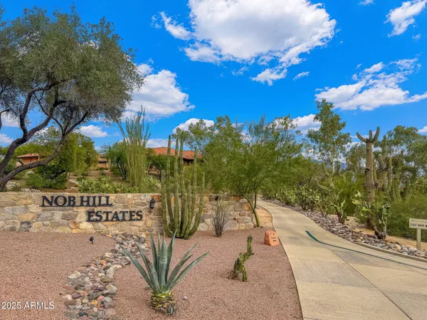 $1,295,000 | 8450 North Nob Hill Drive, Tucson, AZ 85742