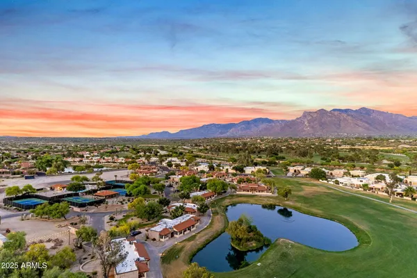 $1,295,000 | 8450 North Nob Hill Drive, Tucson, AZ 85742