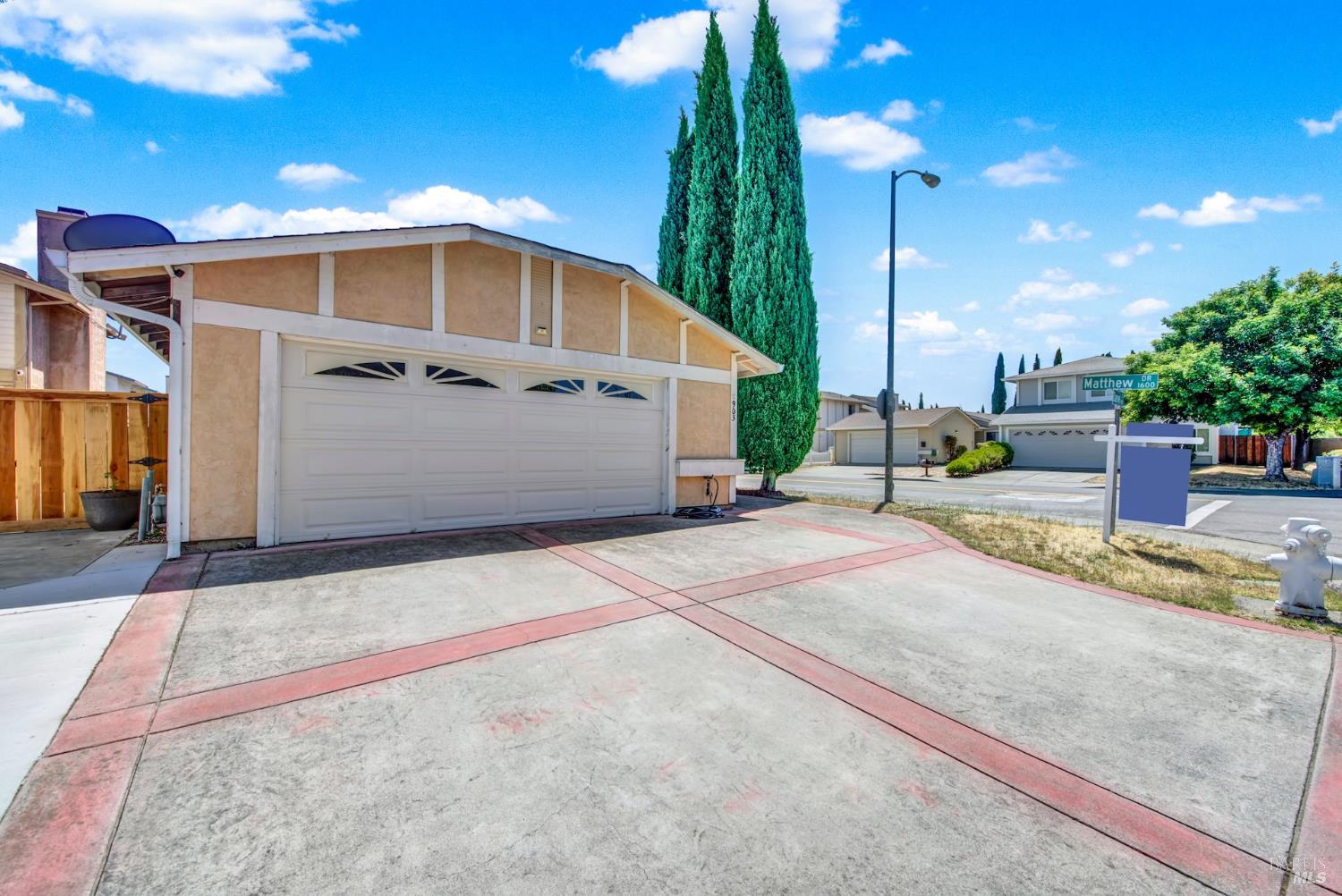 903 Daniel Street Fairfield, CA 94533 - Photo 2 of 51