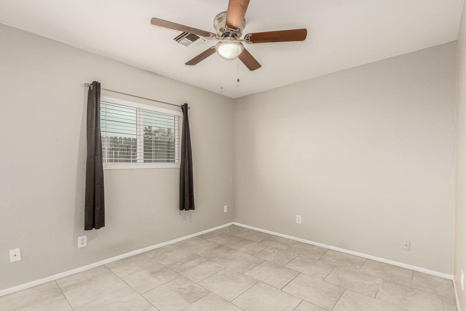 10033 North 9th Avenue, Unit 2 Phoenix, AZ 85021 - Photo 7 of 13 Photo #7
