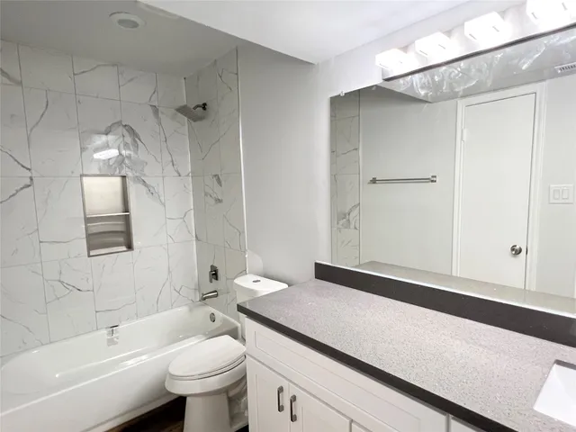 $119,500 | 2121 Hepburn Street, Unit 1212, Houston, TX 77054