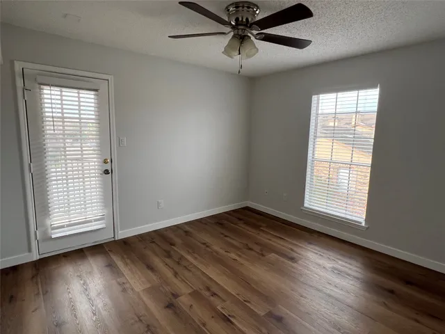 $119,500 | 2121 Hepburn Street, Unit 1212, Houston, TX 77054