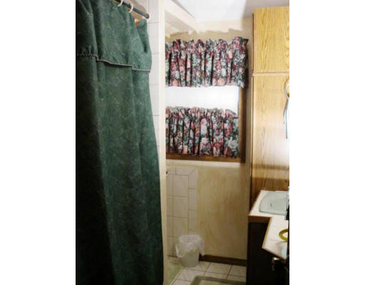 465 Sunderland Road Worcester, MA 01604 - Photo 18 of 24 Gallery Image 18
