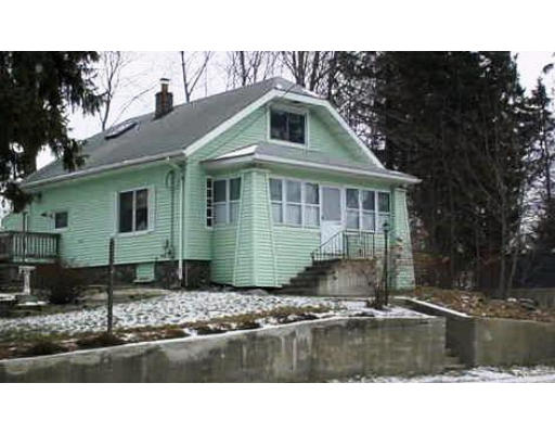 465 Sunderland Road Worcester, MA 01604 - Photo 2 of 24 Gallery Image 2