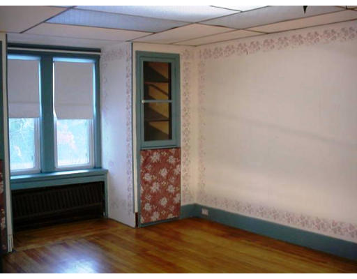 465 Sunderland Road Worcester, MA 01604 - Photo 8 of 24 Gallery Image 8