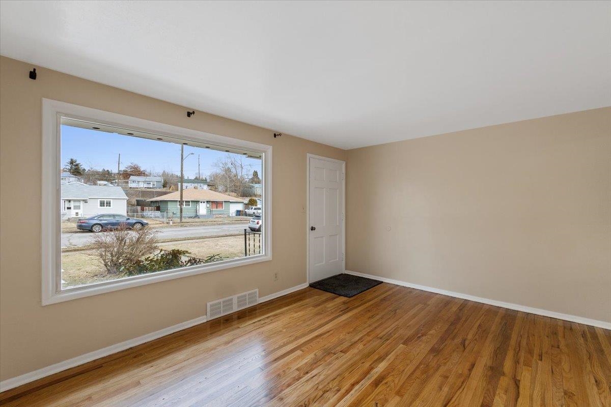 2503 West Decatur Avenue Spokane, WA 99205 - Photo 4 of 20 Gallery Image 4