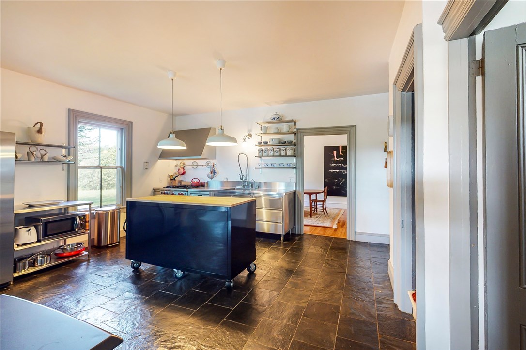 3617 Main Road Tiverton, RI 02878 - Photo 16 of 50