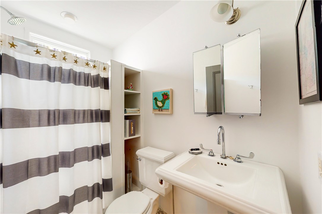 3617 Main Road Tiverton, RI 02878 - Photo 19 of 50