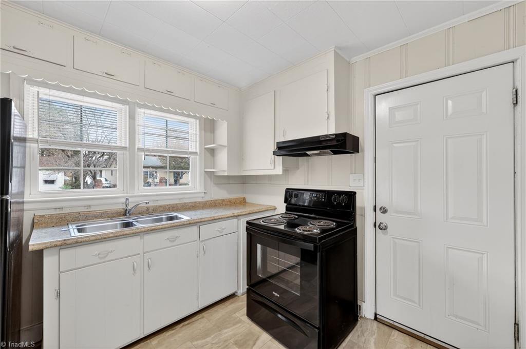 222 Charles Avenue High Point, NC 27260 - Photo 21 of 30