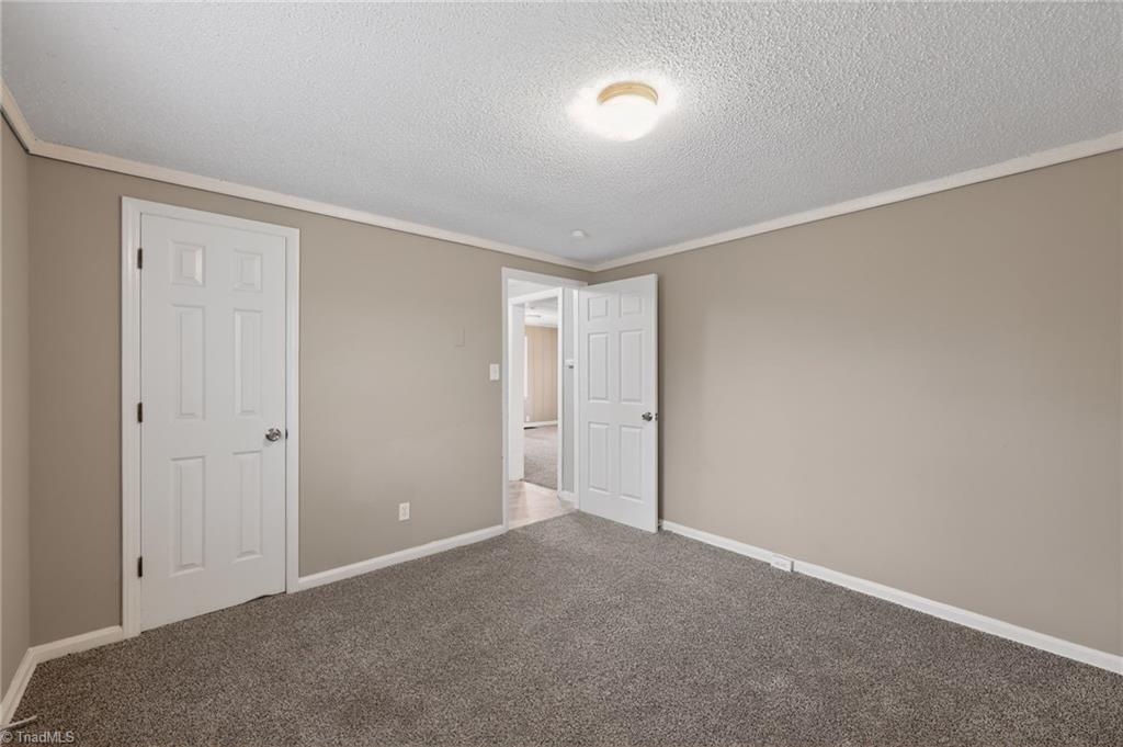 222 Charles Avenue High Point, NC 27260 - Photo 23 of 30