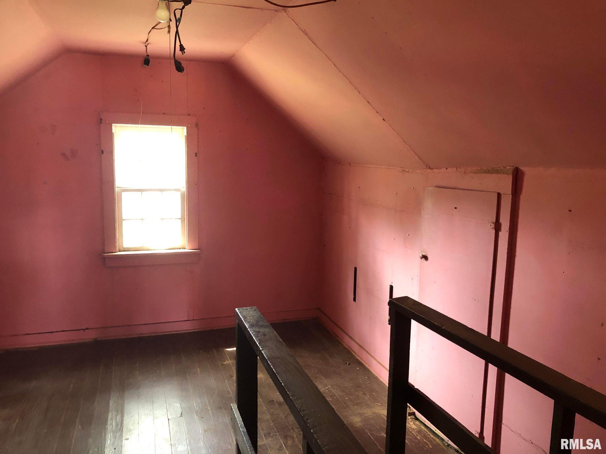 2131 Washington Road Washington, IL 61571 - Photo 10 of 11 Gallery Image 10