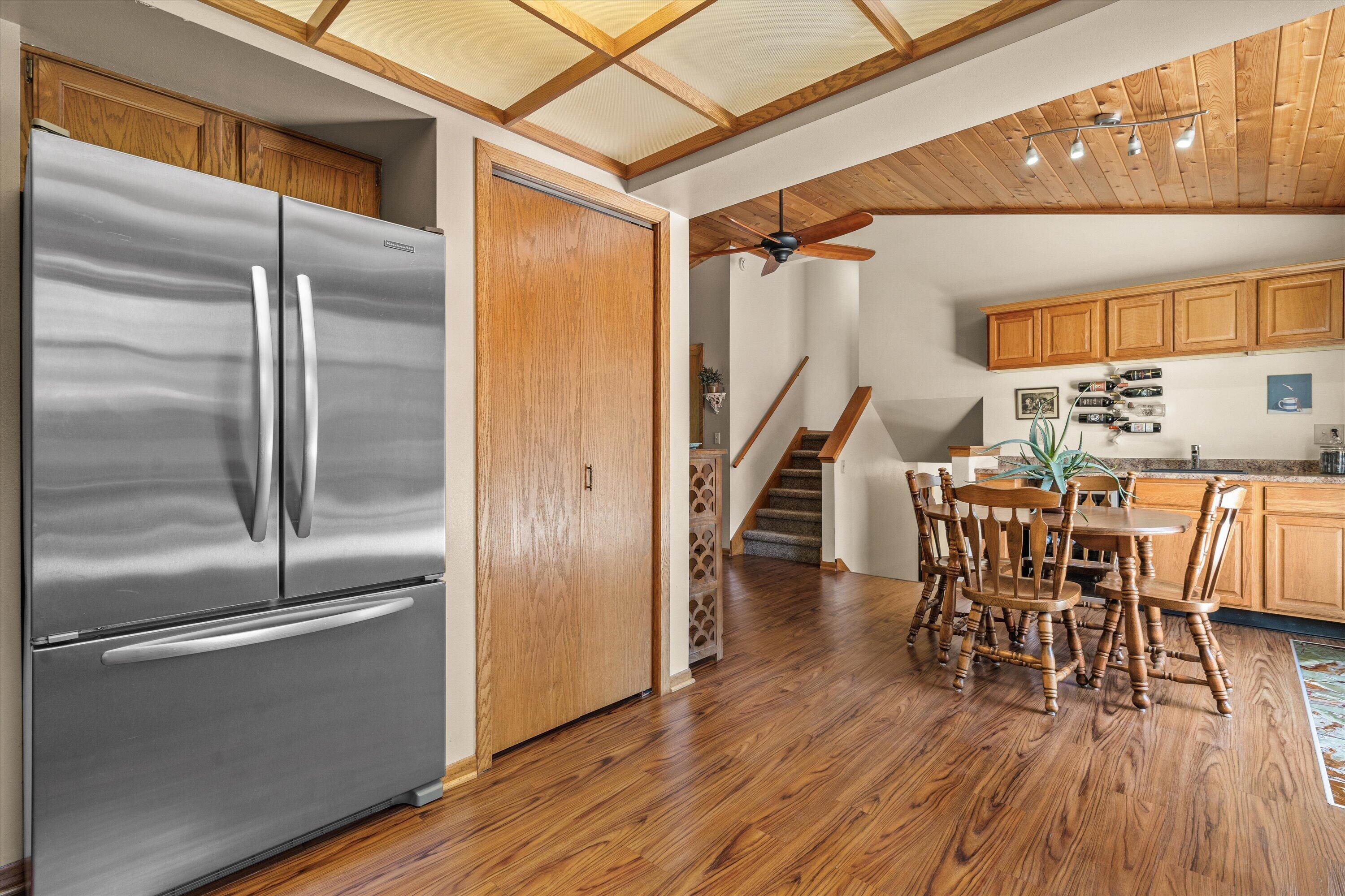 620 Prairie View Drive North Prairie, WI 53153 - Photo 27 of 52 Kitchen Pantry